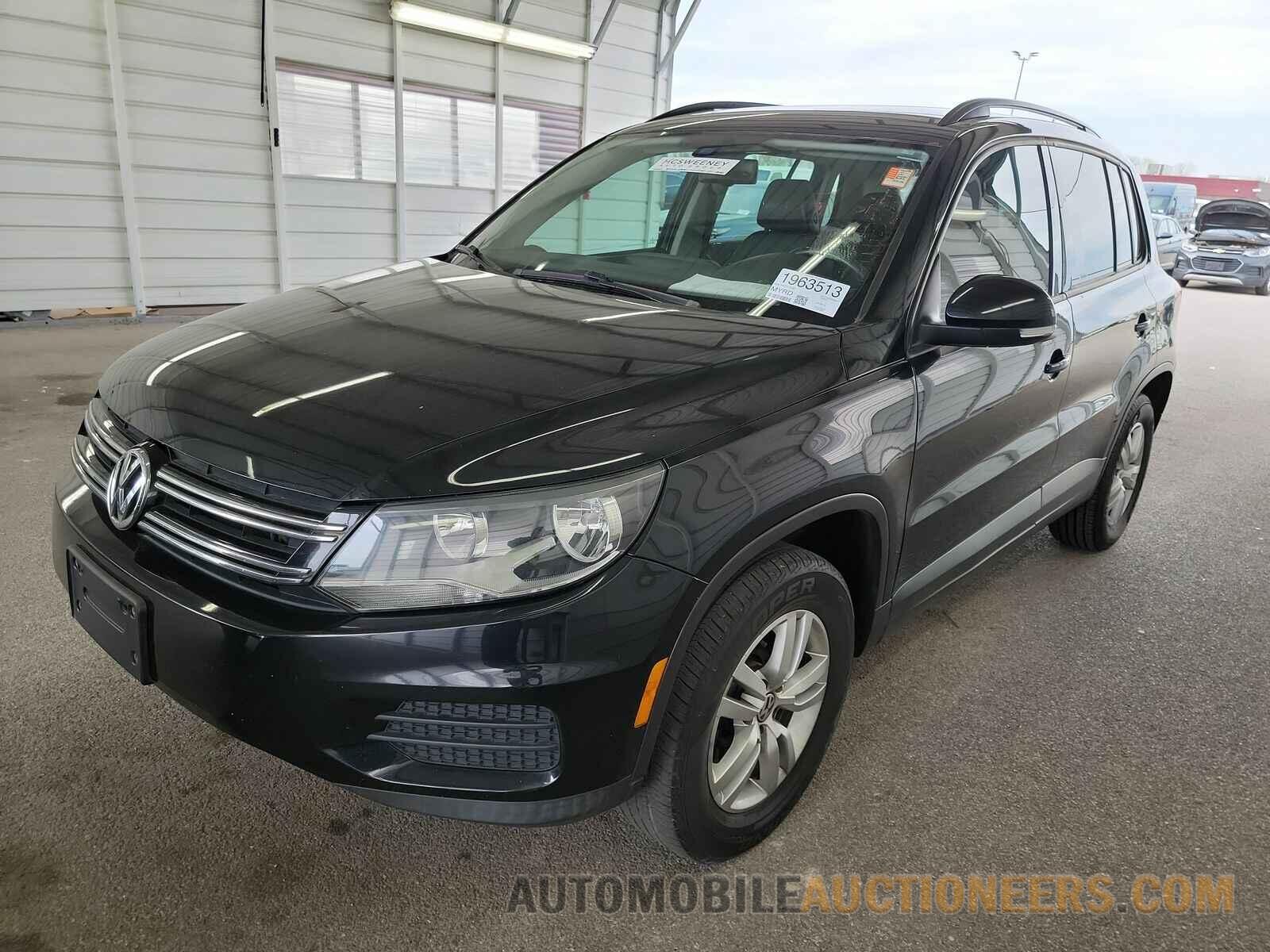 WVGAV7AX0HK017046 Volkswagen Tiguan 2017