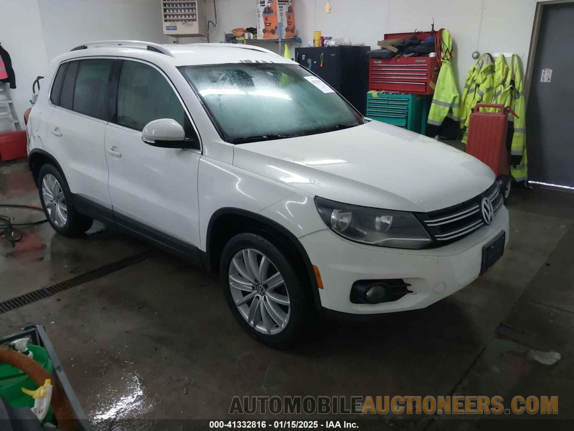 WVGAV7AX1CW601988 VOLKSWAGEN TIGUAN 2012