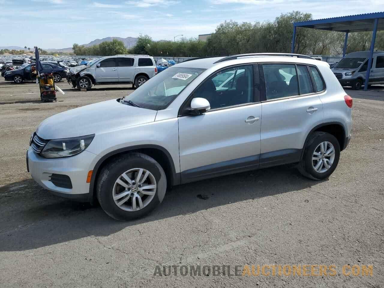 WVGAV7AX1HK026998 VOLKSWAGEN TIGUAN 2017