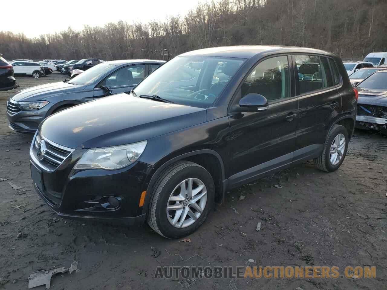 WVGAV7AX2BW524806 VOLKSWAGEN TIGUAN 2011