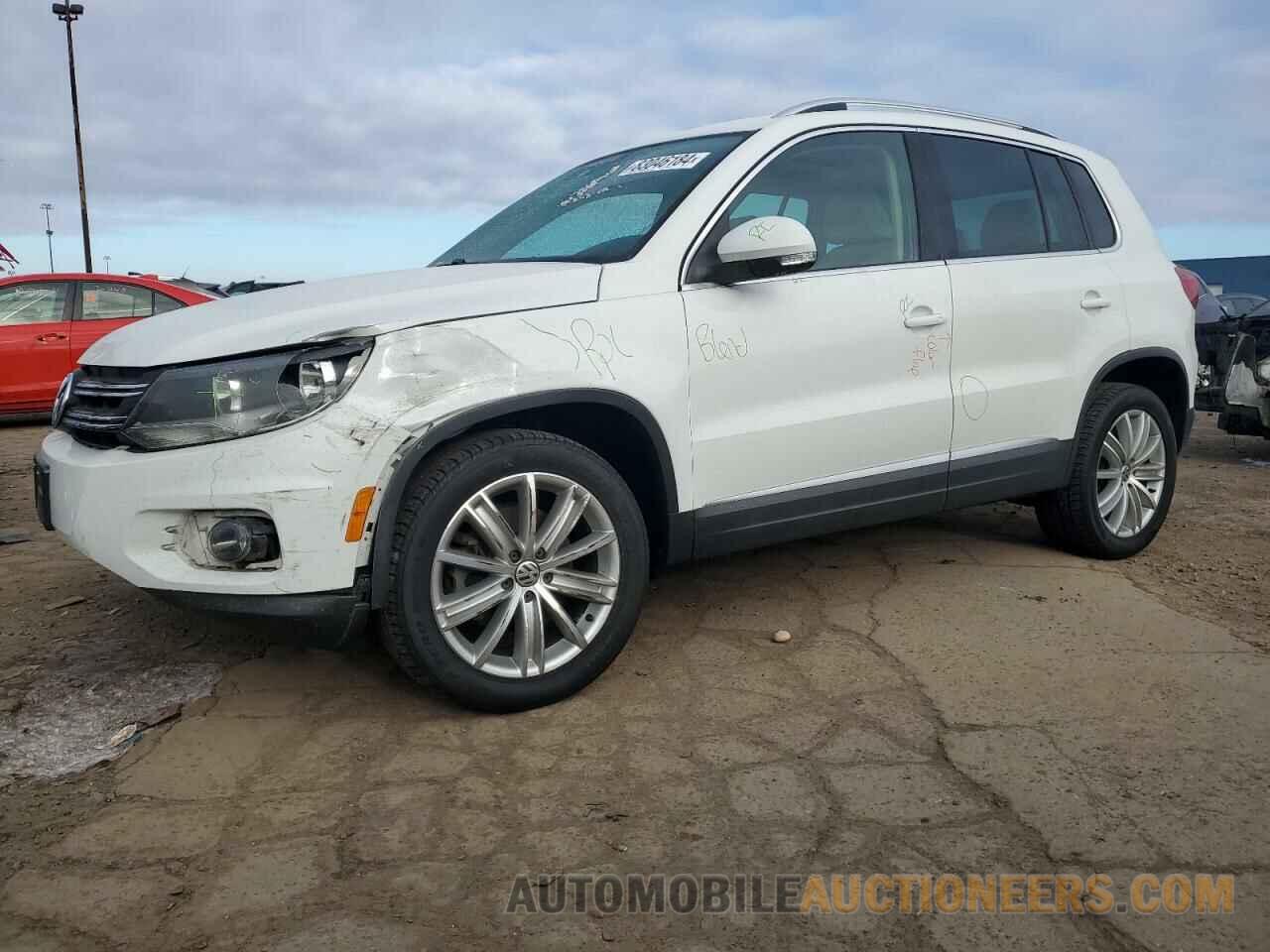 WVGAV7AX2FW597776 VOLKSWAGEN TIGUAN 2015