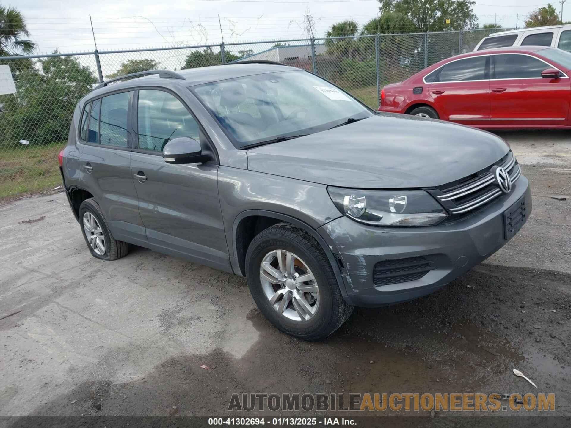 WVGAV7AX2HK014780 VOLKSWAGEN TIGUAN 2017