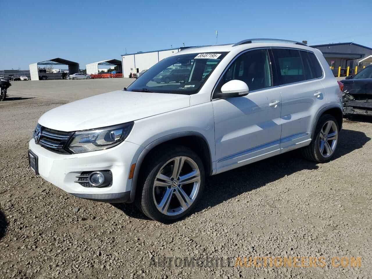 WVGAV7AX3FW017404 VOLKSWAGEN TIGUAN 2015