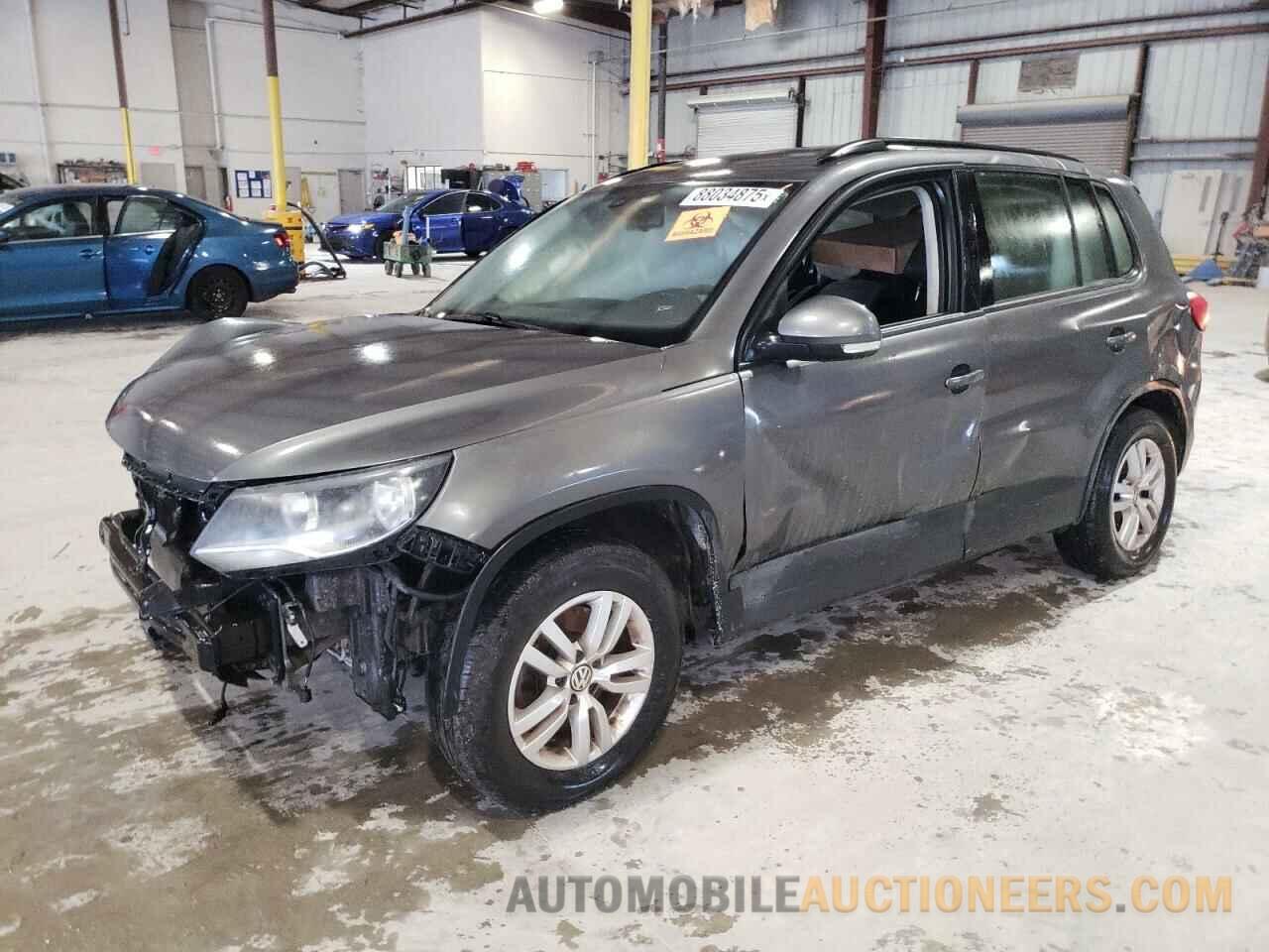 WVGAV7AX3HK024802 VOLKSWAGEN TIGUAN 2017