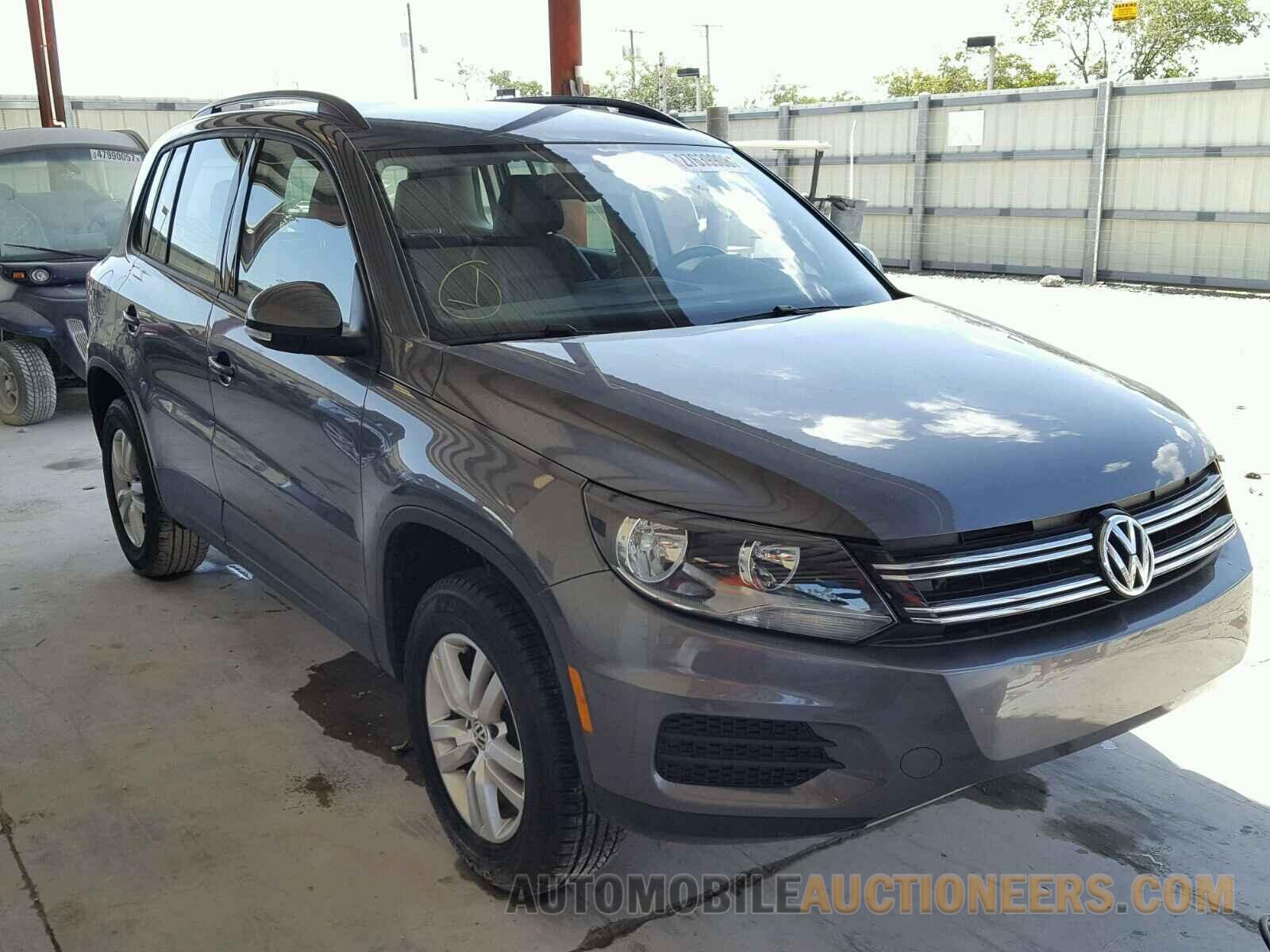 WVGAV7AX4GW616717 VOLKSWAGEN TIGUAN 2016