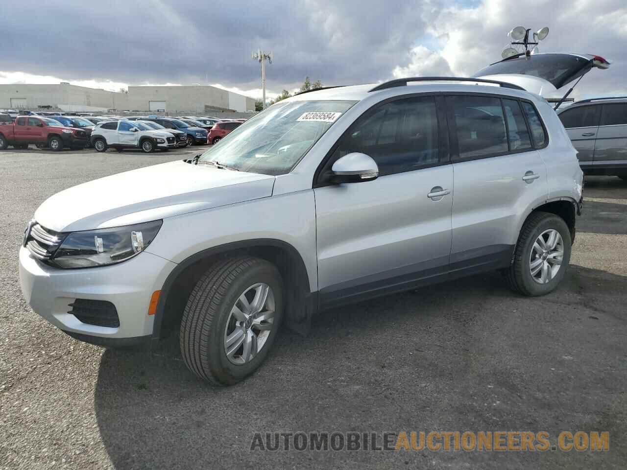 WVGAV7AX5HK025210 VOLKSWAGEN TIGUAN 2017