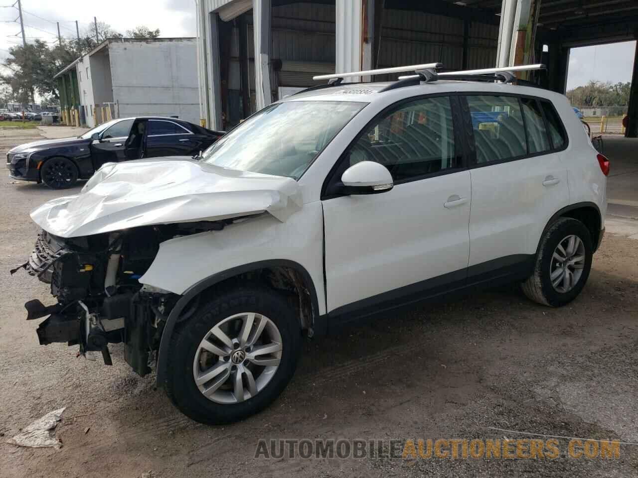 WVGAV7AX5HK036725 VOLKSWAGEN TIGUAN 2017