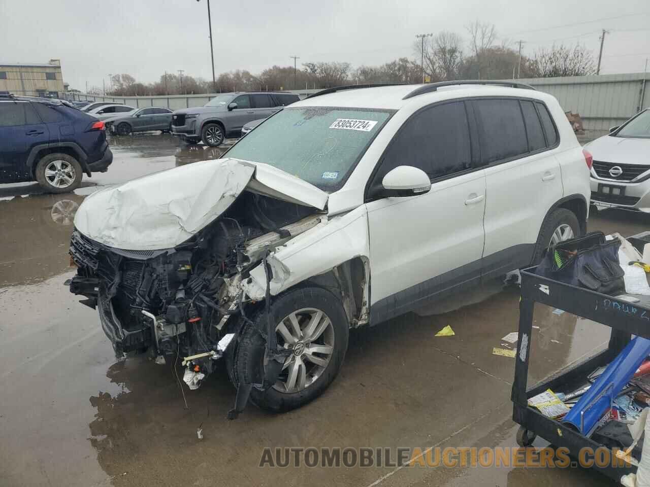 WVGAV7AX6HK001952 VOLKSWAGEN TIGUAN 2017