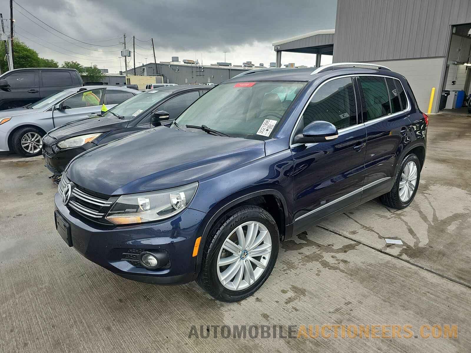 WVGAV7AX7FW508462 Volkswagen Tiguan 2015