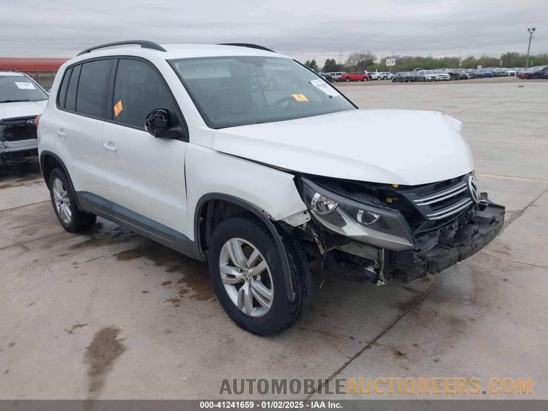 WVGAV7AX7GW587651 VOLKSWAGEN TIGUAN 2016