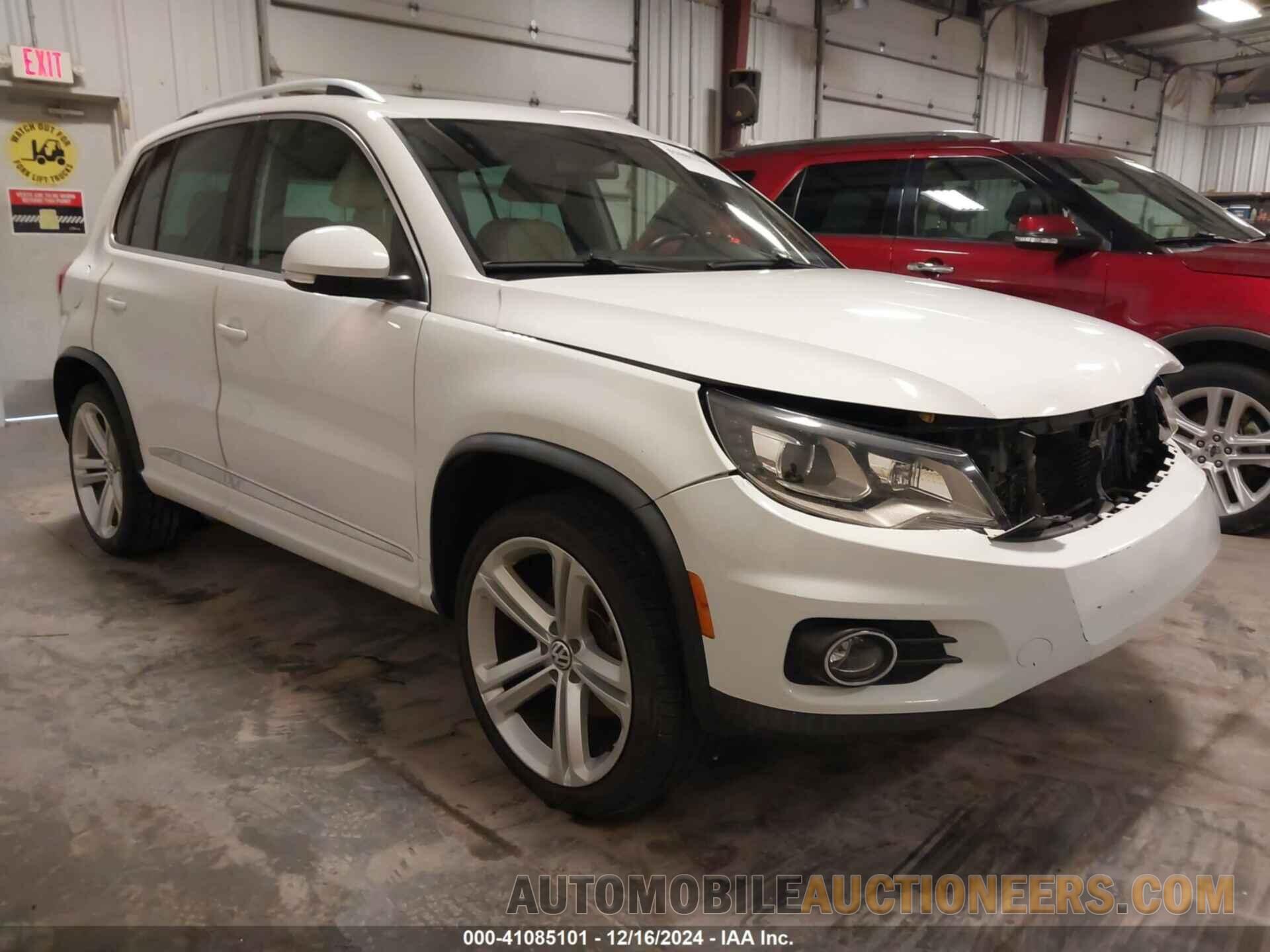 WVGAV7AX8FW029094 VOLKSWAGEN TIGUAN 2015