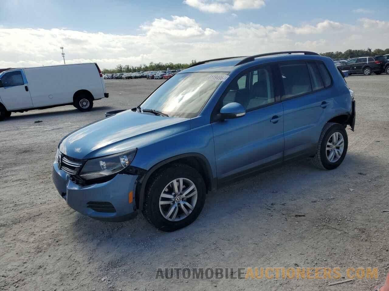 WVGAV7AX8HK040610 VOLKSWAGEN TIGUAN 2017