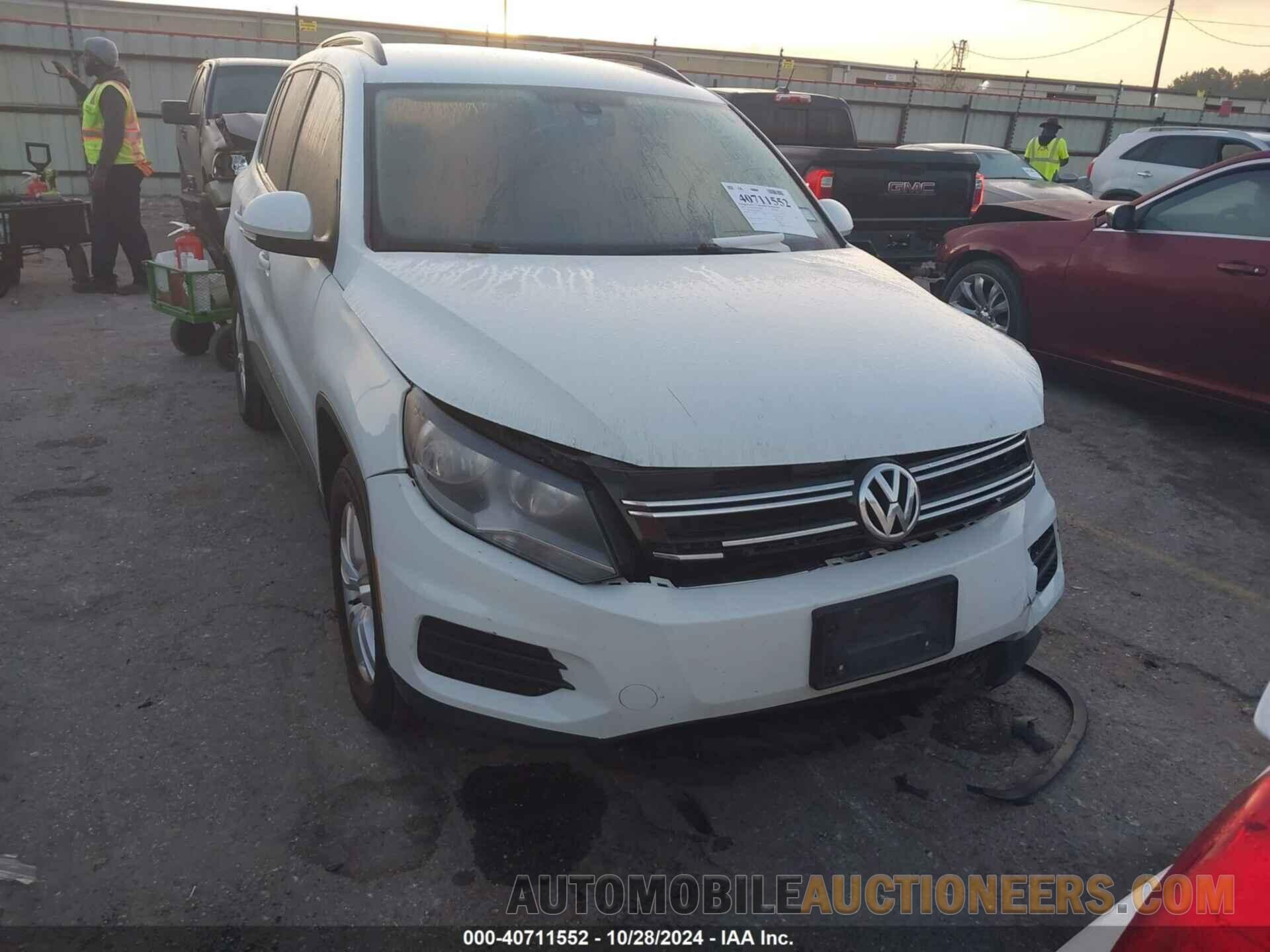 WVGAV7AX8HK041756 VOLKSWAGEN TIGUAN 2017