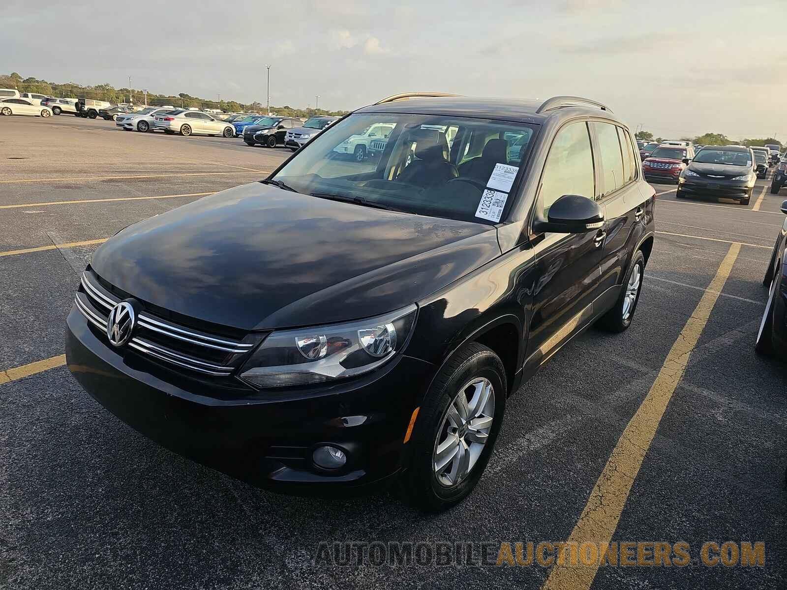 WVGAV7AX9GW600657 Volkswagen Tiguan 2016