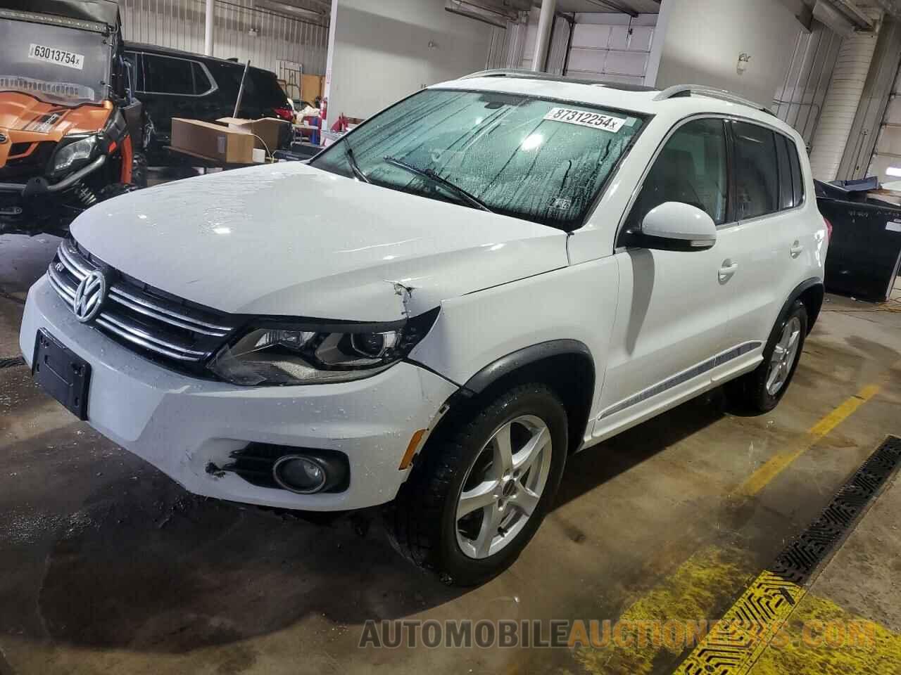 WVGAV7AXXFW058922 VOLKSWAGEN TIGUAN 2015