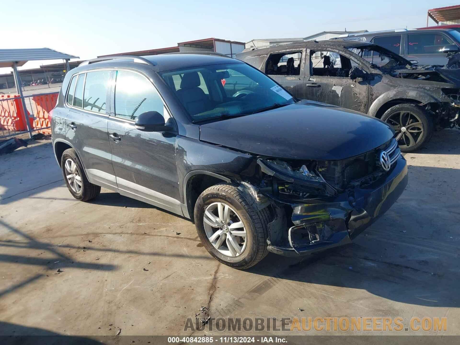 WVGAV7AXXHK033285 VOLKSWAGEN TIGUAN 2017