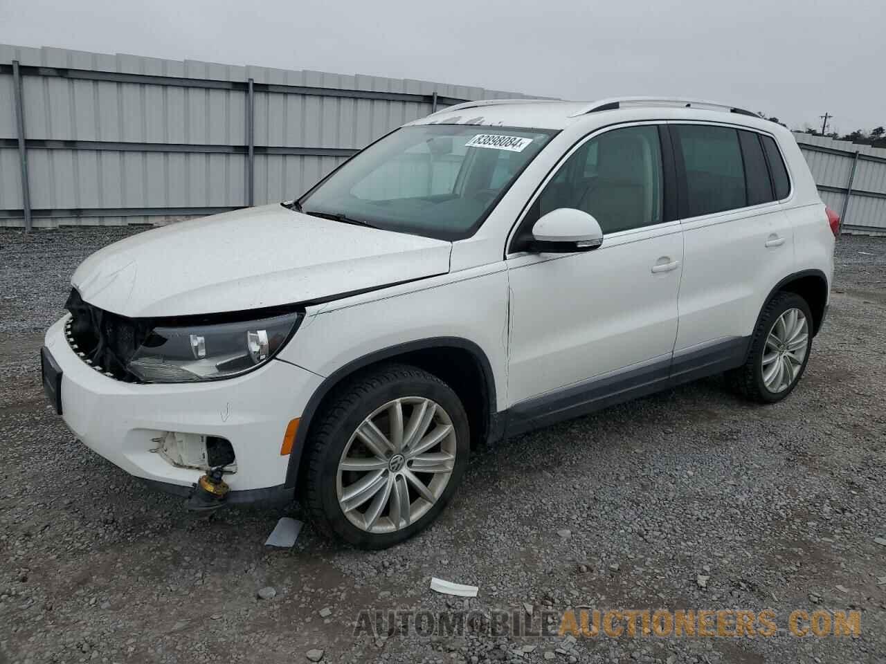 WVGBV3AX1DW592398 VOLKSWAGEN TIGUAN 2013