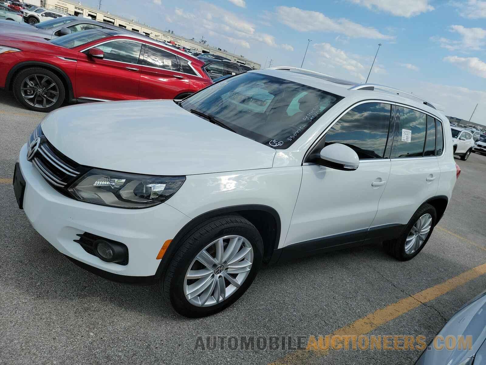 WVGBV7AX0GW581825 Volkswagen Tiguan 2016