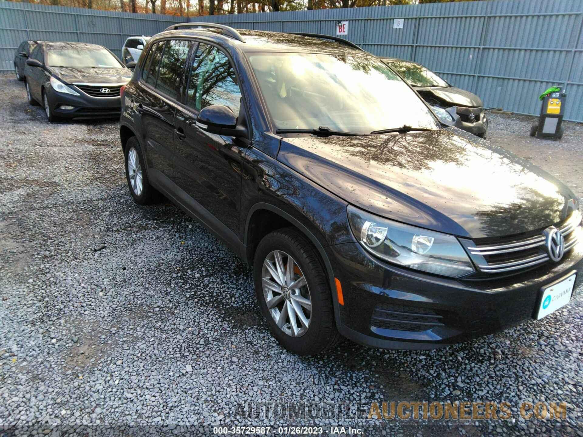 WVGBV7AX0JK001097 VOLKSWAGEN TIGUAN LIMITED 2018