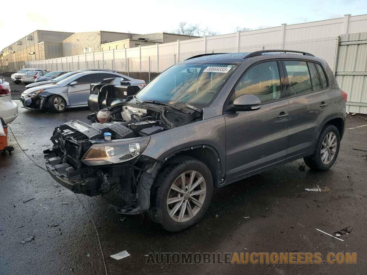 WVGBV7AX0JK005523 VOLKSWAGEN TIGUAN LIM 2018