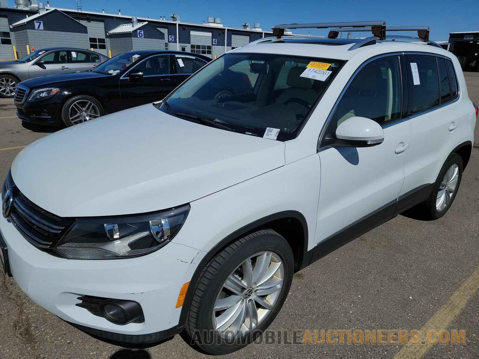 WVGBV7AX1FW511510 Volkswagen Tiguan 2015