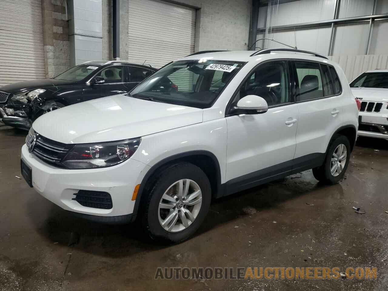 WVGBV7AX1GW523111 VOLKSWAGEN TIGUAN 2016