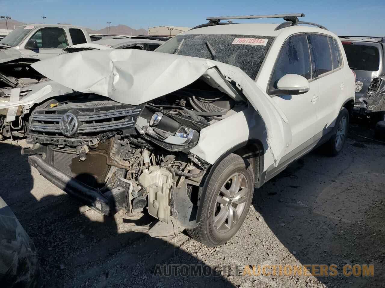 WVGBV7AX2GW004049 VOLKSWAGEN TIGUAN 2016