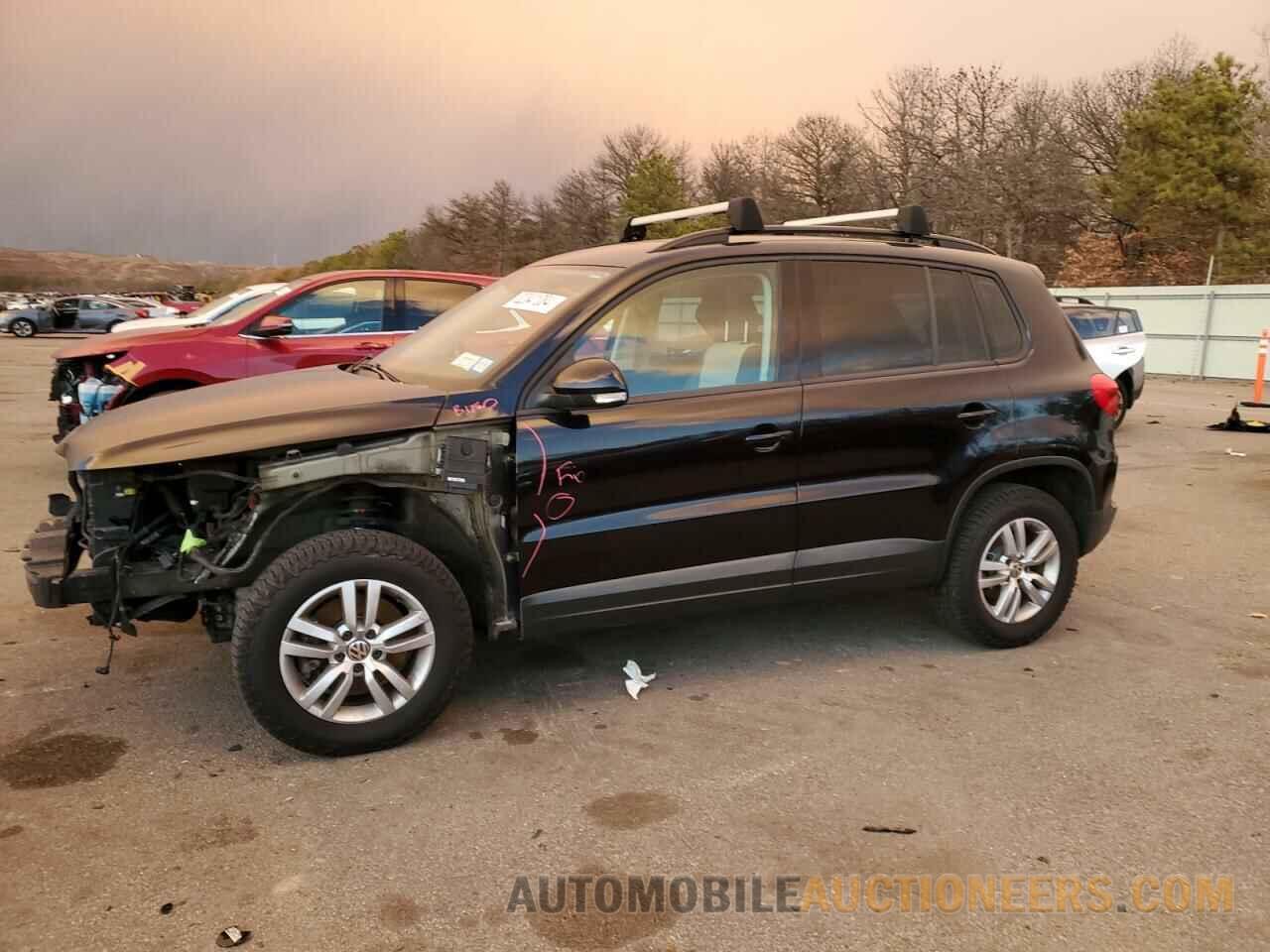 WVGBV7AX2GW577985 VOLKSWAGEN TIGUAN 2016