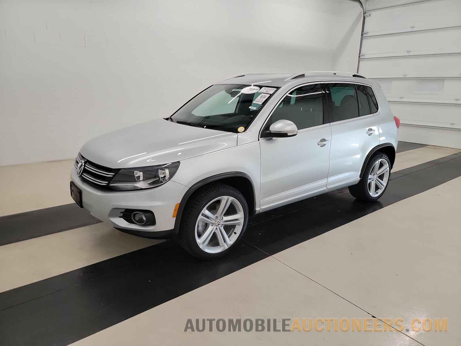 WVGBV7AX3GW034130 Volkswagen Tiguan 2016