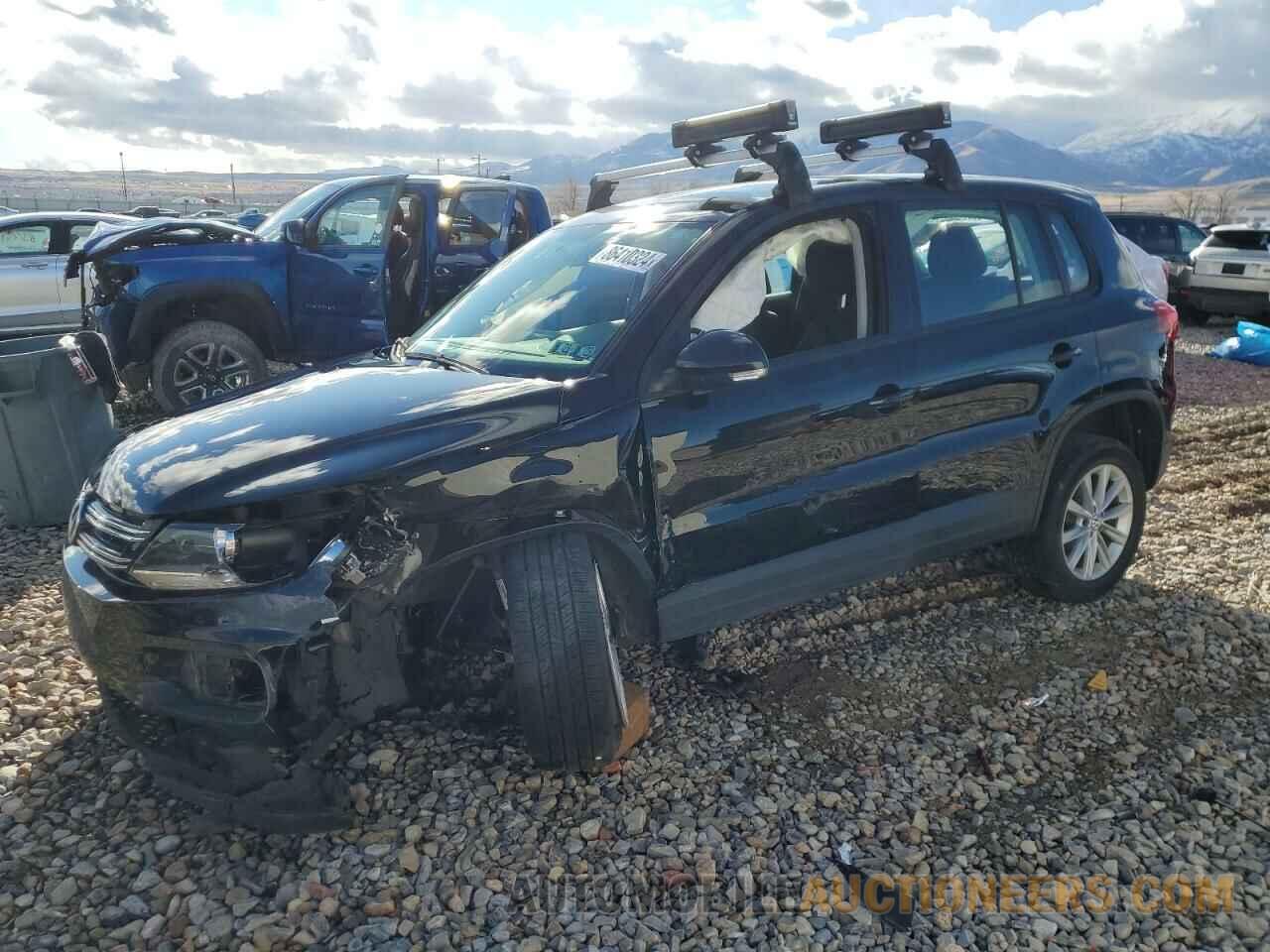 WVGBV7AX3HK047386 VOLKSWAGEN TIGUAN 2017