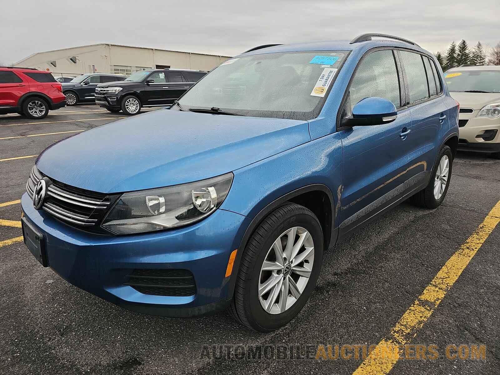 WVGBV7AX3HK054158 Volkswagen Tiguan 2017