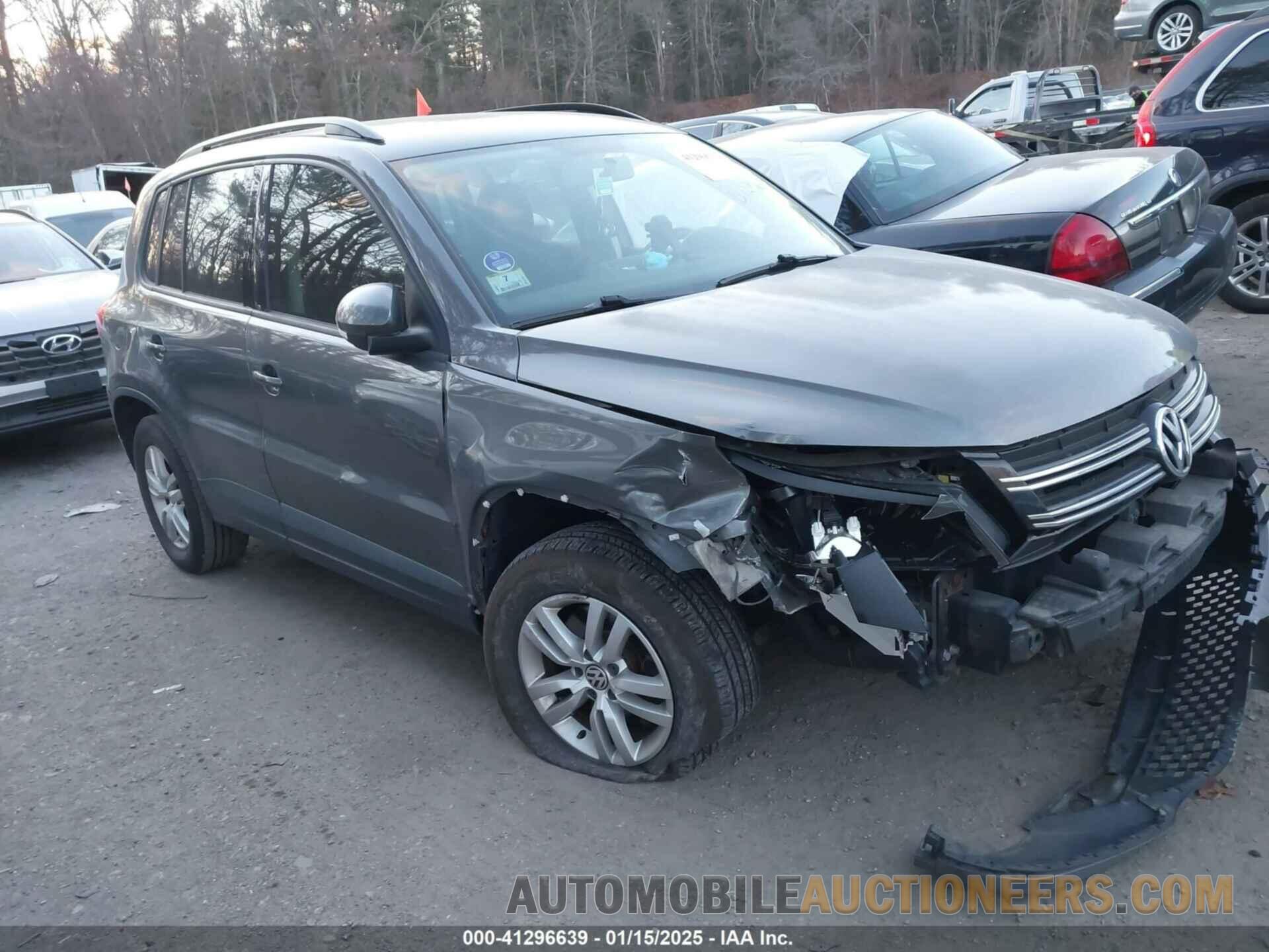 WVGBV7AX4FW575282 VOLKSWAGEN TIGUAN 2015