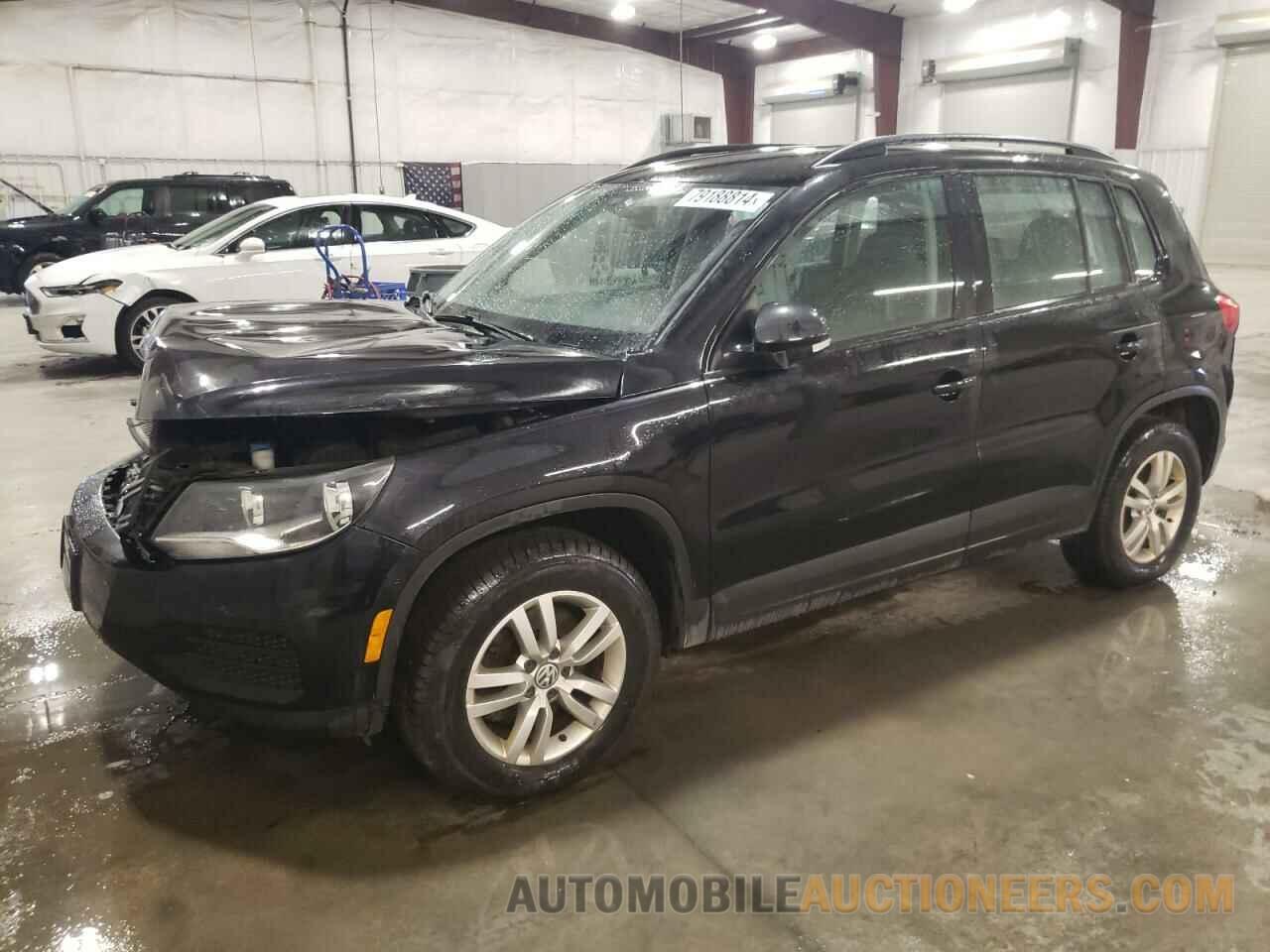 WVGBV7AX4HK010637 VOLKSWAGEN TIGUAN 2017