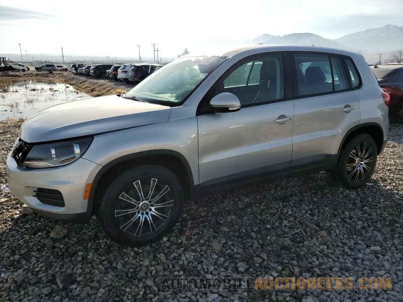 WVGBV7AX5DW548623 VOLKSWAGEN TIGUAN 2013