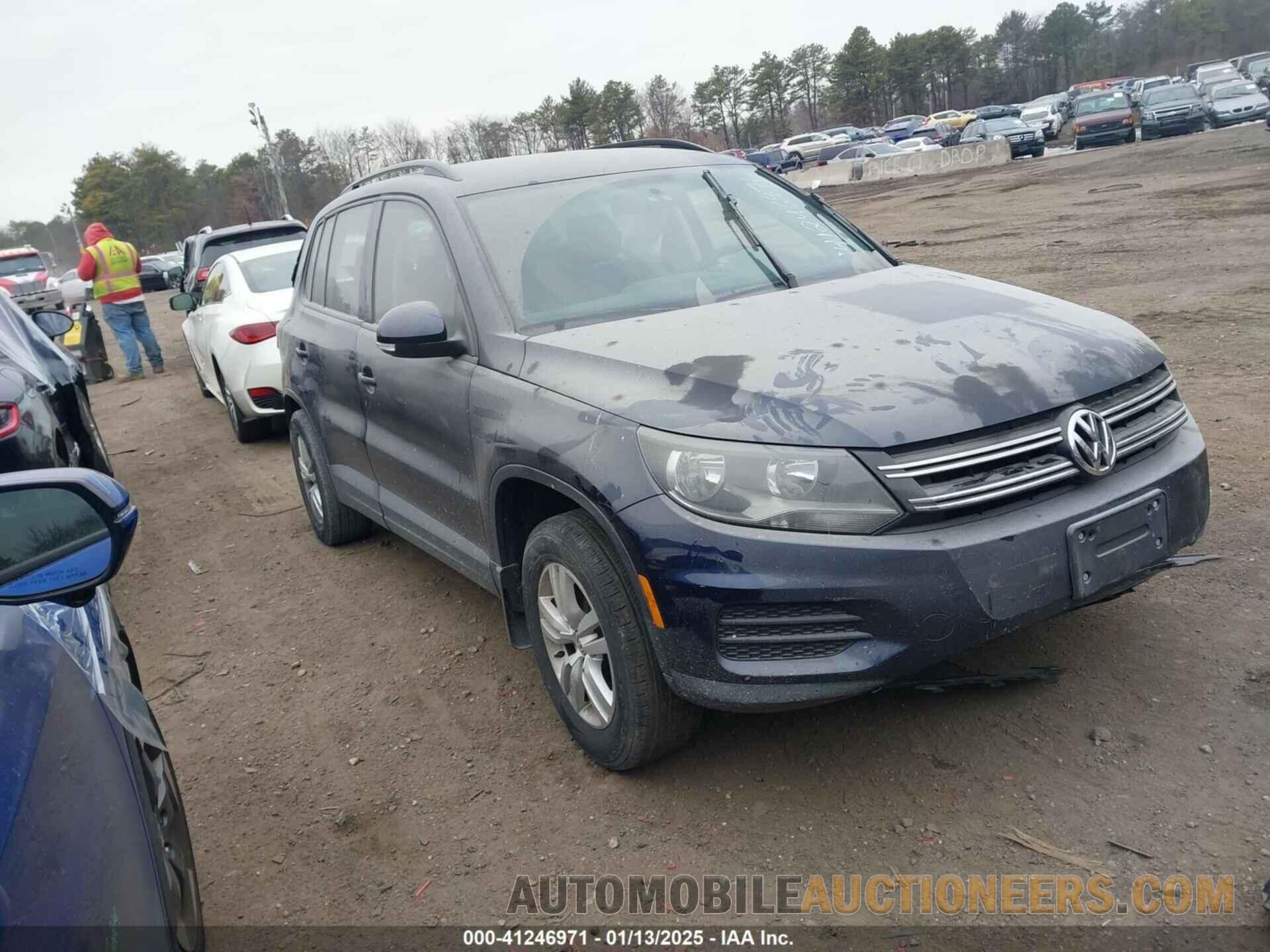 WVGBV7AX5FW579650 VOLKSWAGEN TIGUAN 2015