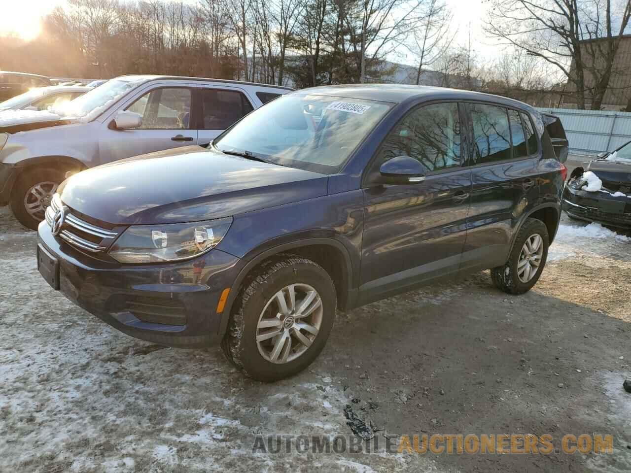 WVGBV7AX6DW530423 VOLKSWAGEN TIGUAN 2013