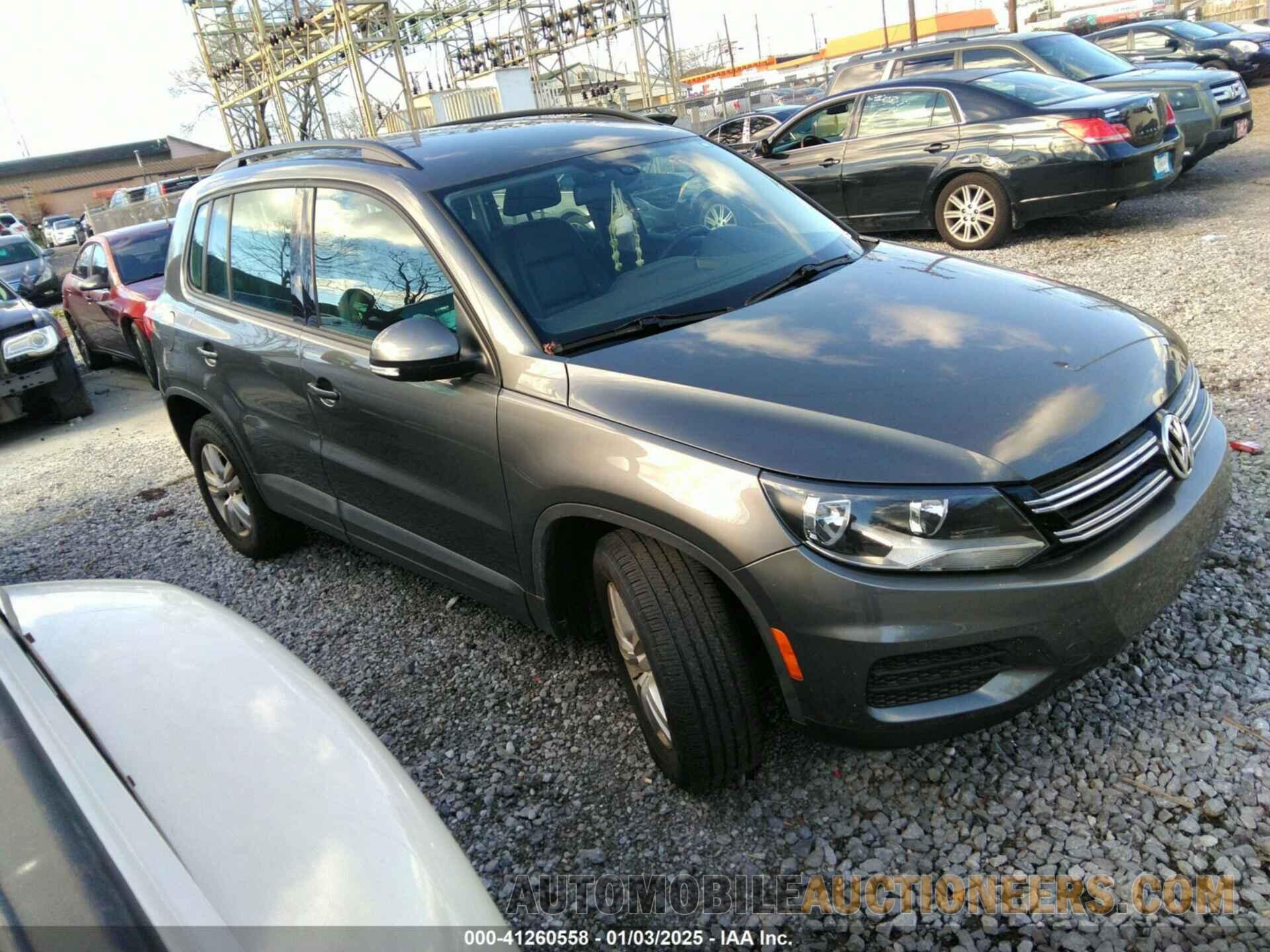 WVGBV7AX7HK029358 VOLKSWAGEN TIGUAN 2017