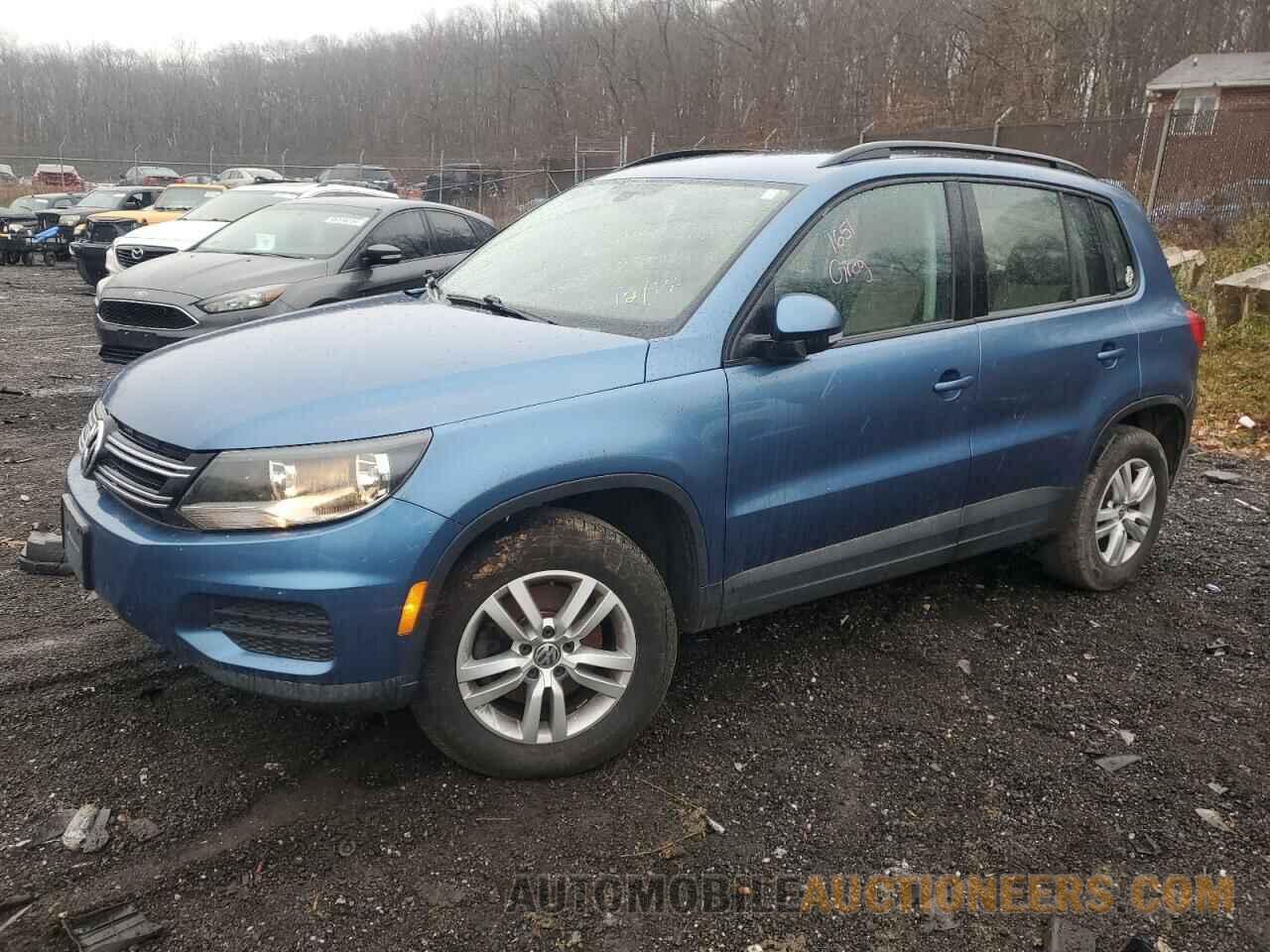 WVGBV7AX8HK010883 VOLKSWAGEN TIGUAN 2017