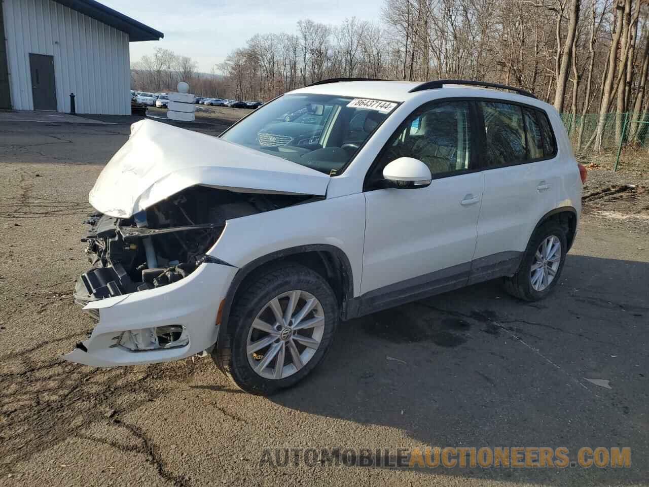 WVGBV7AX8HK045410 VOLKSWAGEN TIGUAN 2017