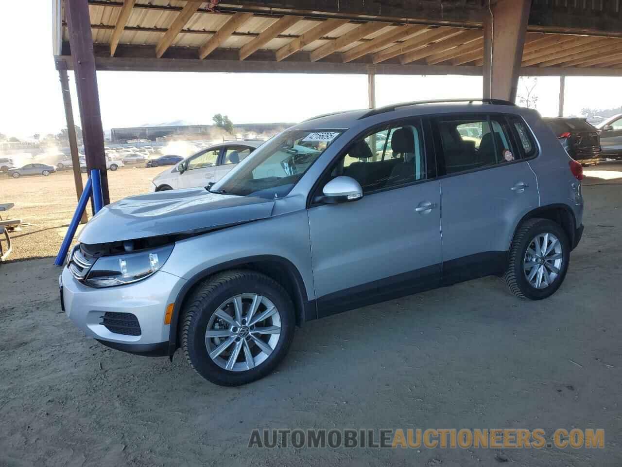 WVGBV7AX8HK052874 VOLKSWAGEN TIGUAN 2017