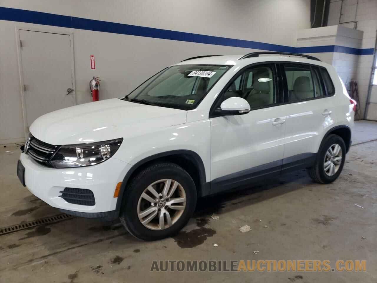 WVGBV7AX9GW585470 VOLKSWAGEN TIGUAN 2016