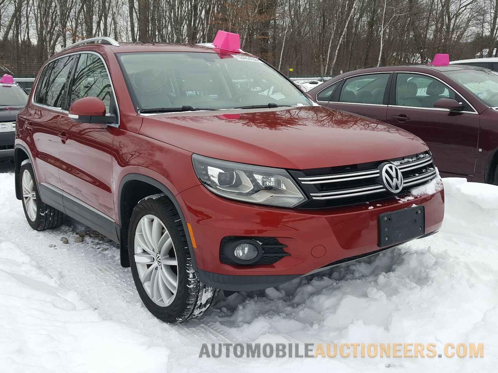 WVGBV7AXXGW057114 VOLKSWAGEN TIGUAN 2016