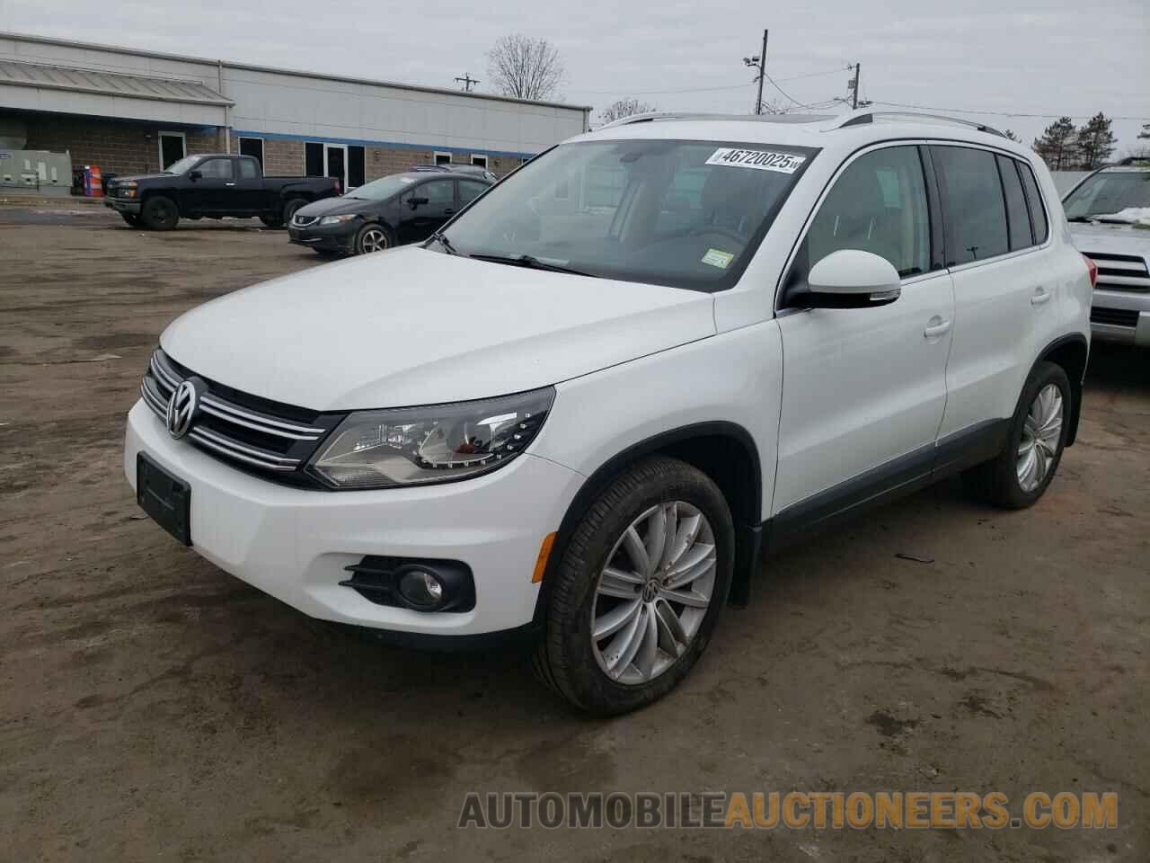 WVGBV7AXXGW523995 VOLKSWAGEN TIGUAN 2016