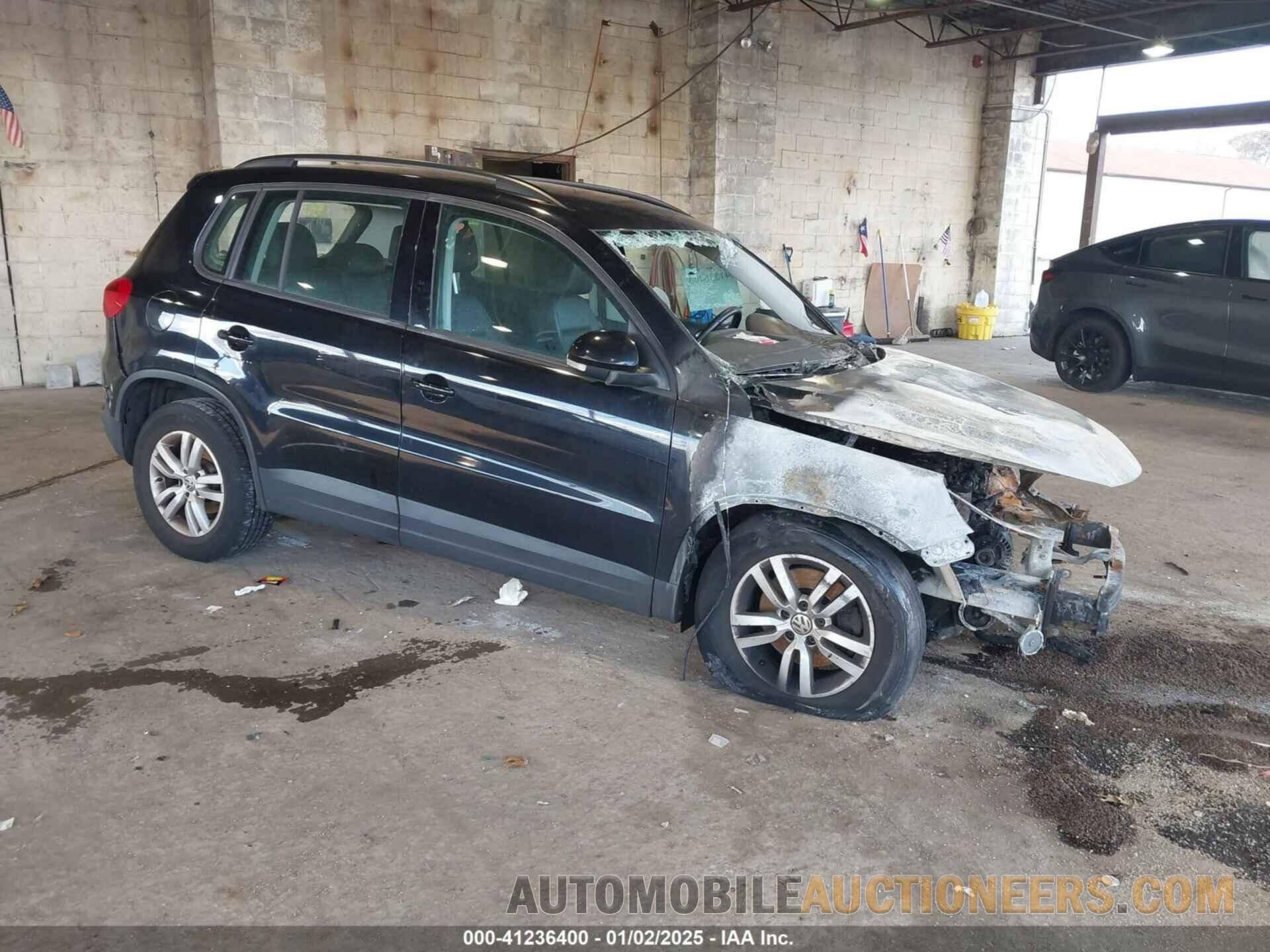 WVGBV7AXXGW582142 VOLKSWAGEN TIGUAN 2016