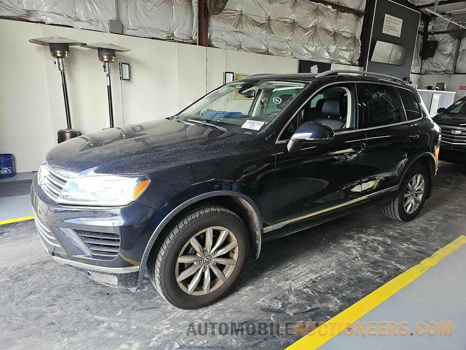 WVGEF9BP1GD009906 Volkswagen Touareg 2016