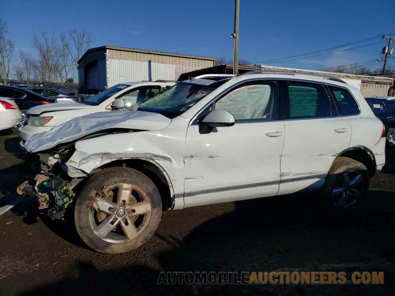 WVGEF9BP8DD001796 VOLKSWAGEN TOUAREG 2013