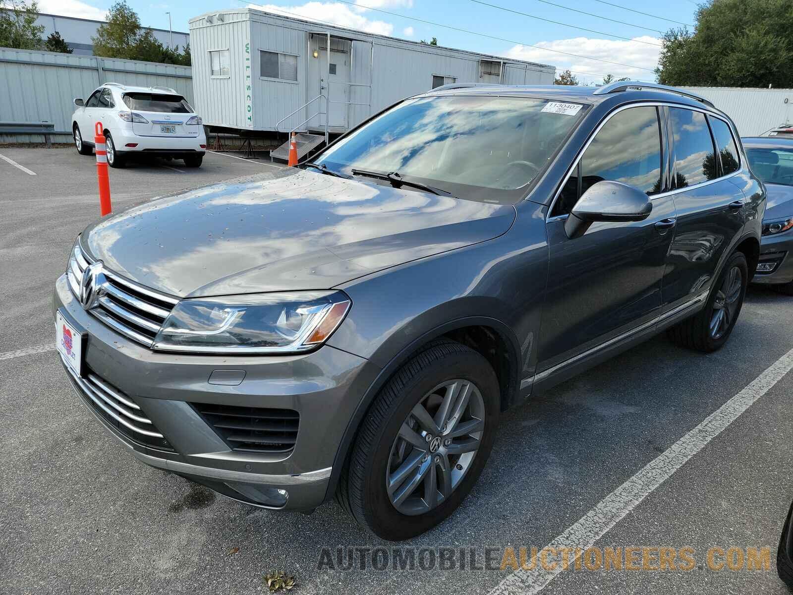 WVGEF9BP8FD005303 Volkswagen Touareg 2015