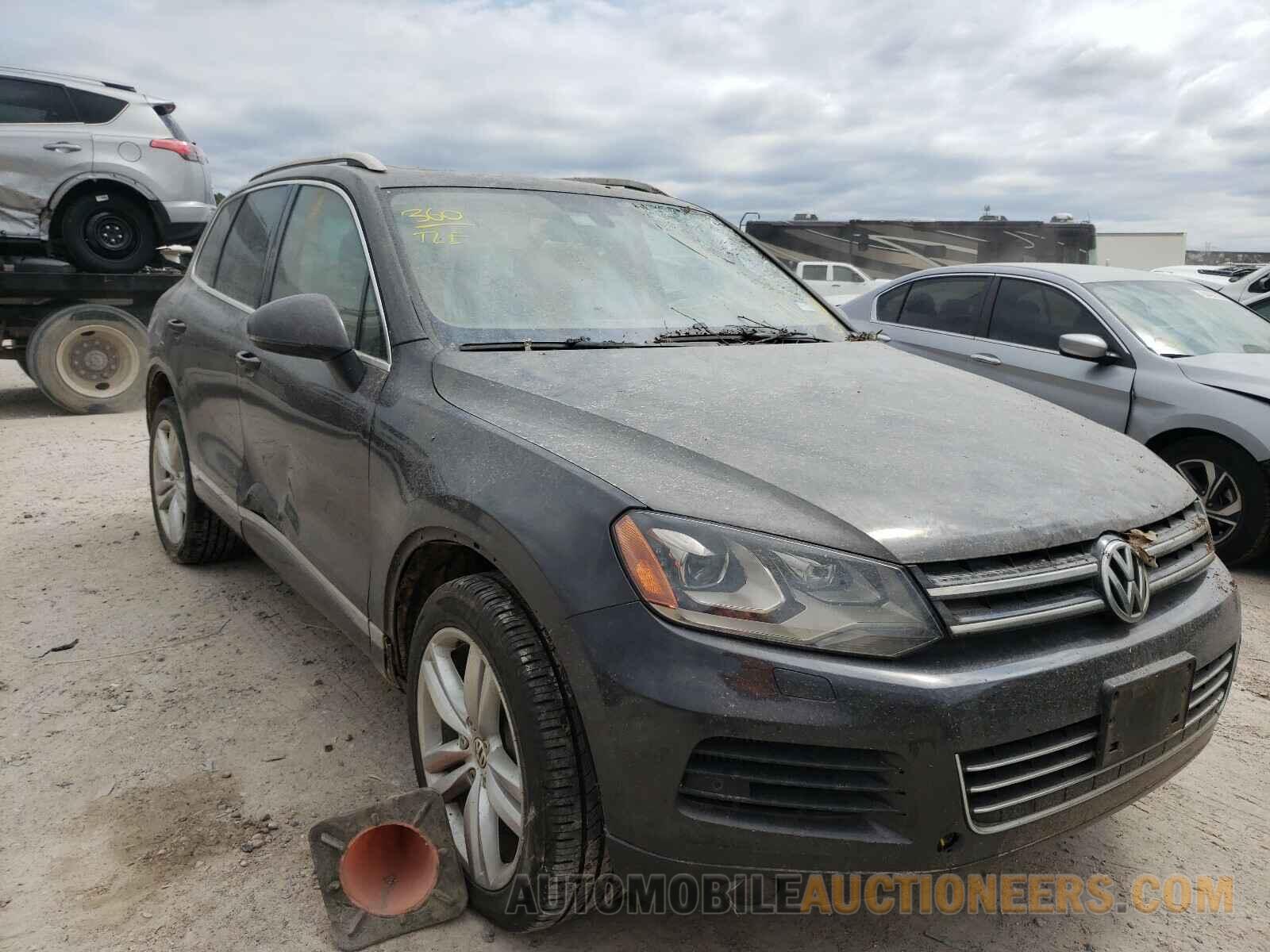 WVGEP9BP6DD005407 VOLKSWAGEN TOUAREG 2013