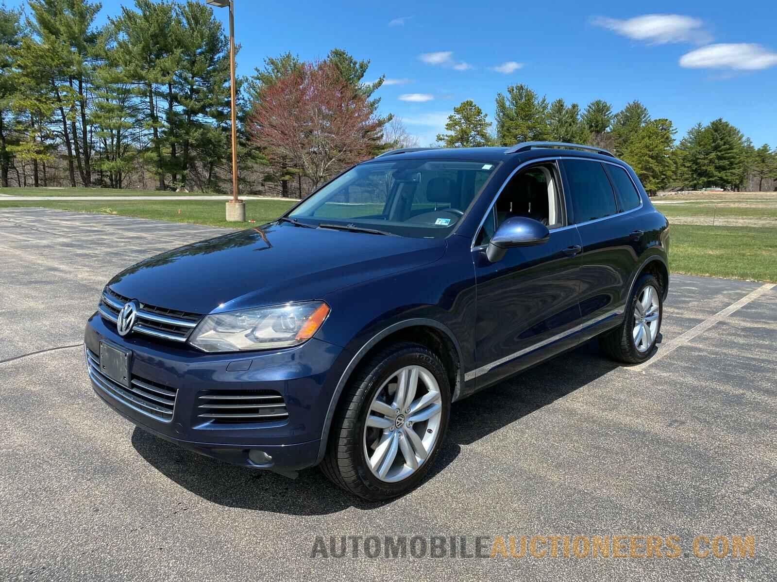 WVGEP9BP7DD000975 VOLKSWAGEN TOUAREG 2013