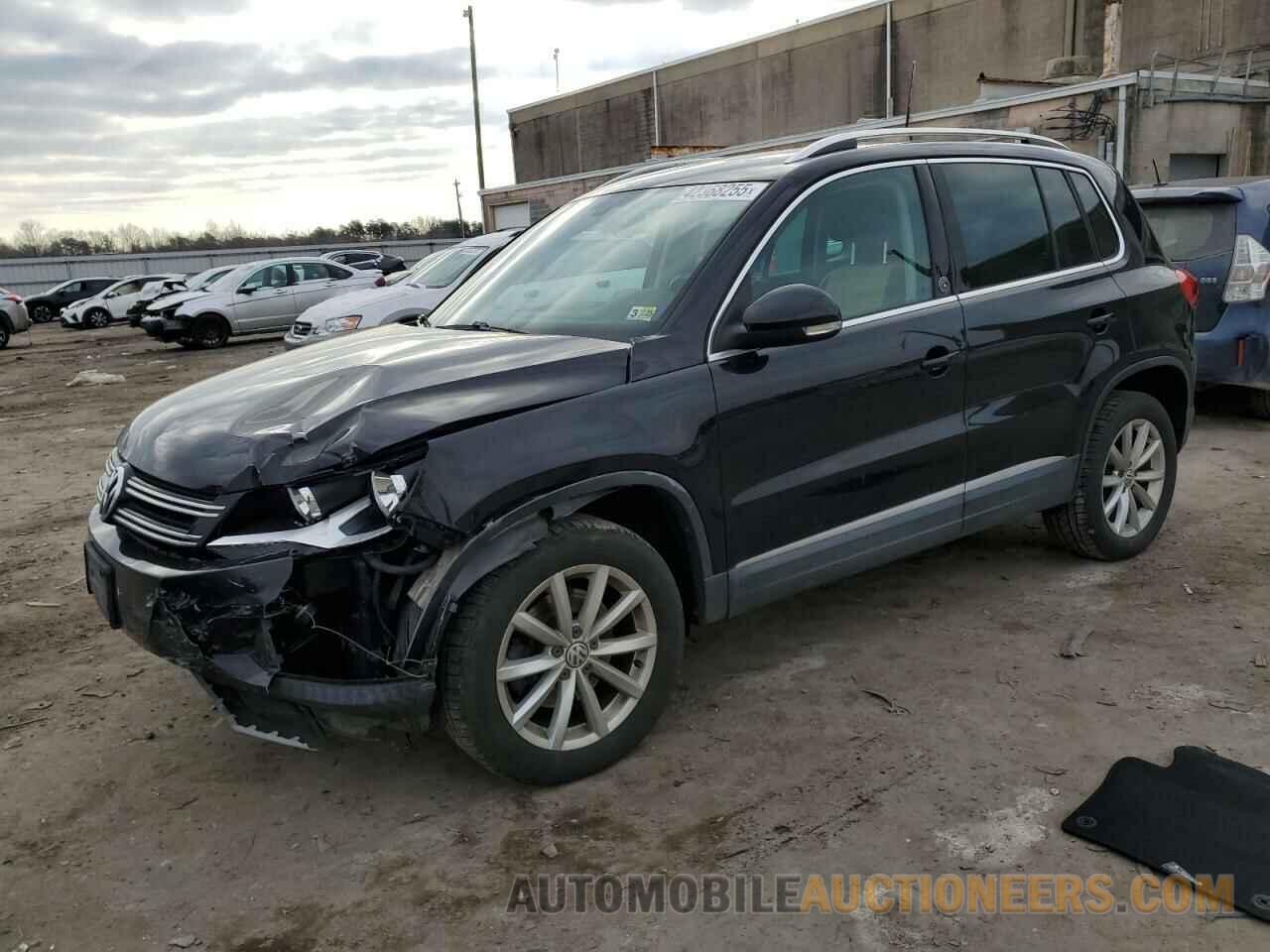 WVGSV7AX6HK013913 VOLKSWAGEN TIGUAN 2017